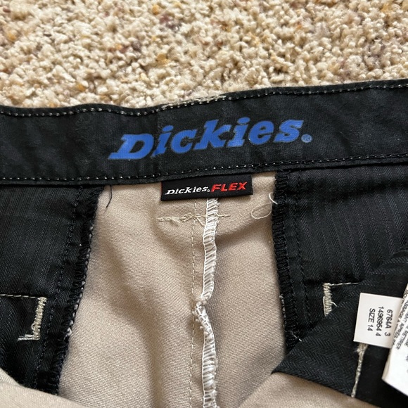 Boys Dickies Flex Cargo Pant - Tan - Picture 3 of 4